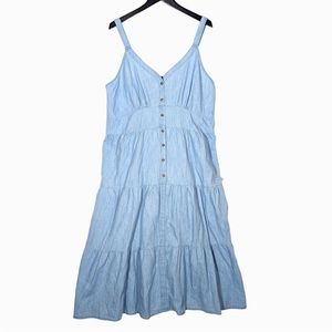 Light Blue Sleeveless Button-Down Dress